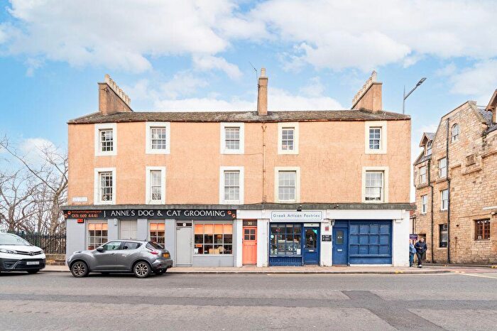3 Bedroom Flat For Sale In / Portobello High Street, Edinburgh, EH15