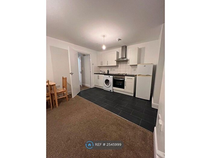 1 Bedroom Flat To Rent In Vartry Road, London, N15