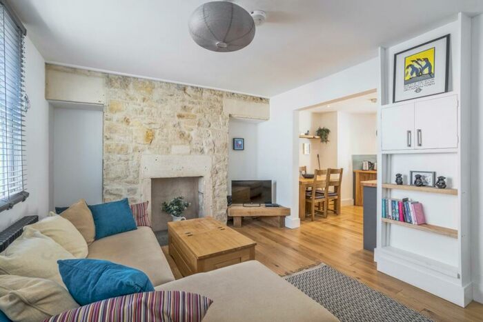 2 Bedroom Flat To Rent In Morford Street Bath, BA1