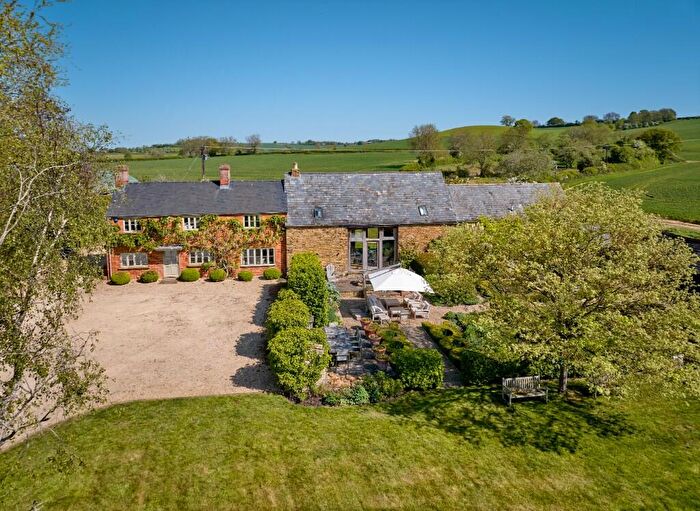 6 Bedroom Detached House For Sale In Nr. Sibford Gower, Oxfordshire, OX15