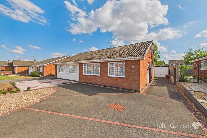 2 Bedroom Semi-Detached Bungalow For Sale In Kensington Avenue, Loughborough, LE11