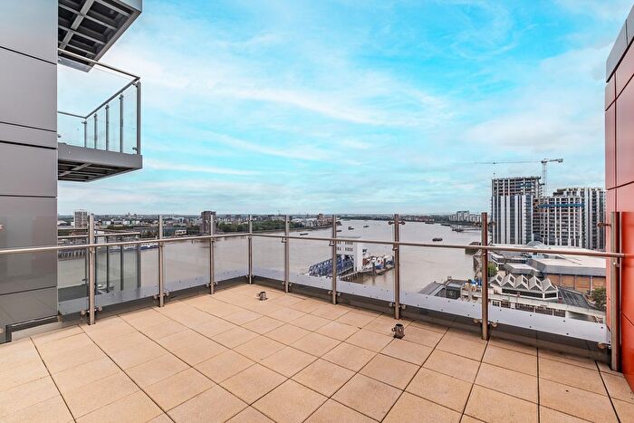 1 Bedroom Flat To Rent In Mast Quay, London, SE18
