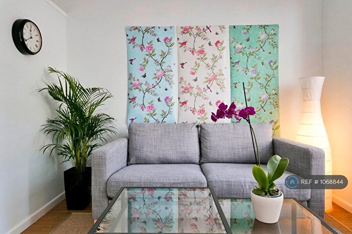 1 Bedroom Flat To Rent In Walton Street, Oxford, OX2