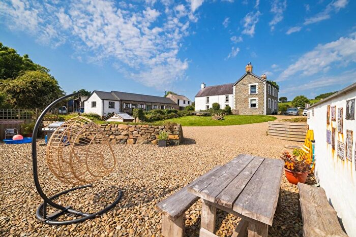4 Bedroom Farm House For Sale In Llanychaer, SA65