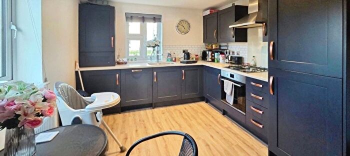 2 Bedroom Flat For Sale In Barcro Square, Colchester, Essex, CO1