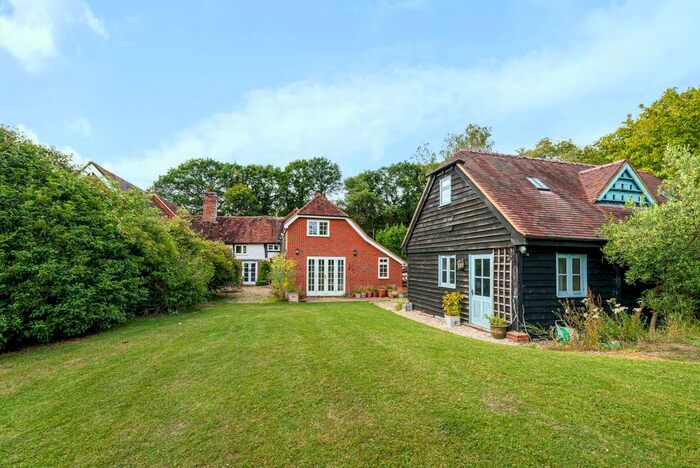 3 Bedroom Semi-Detached House For Sale In Wrotham Hill, Dunsfold, GU8