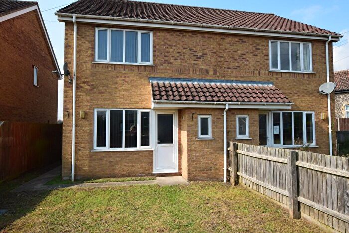 3 Bedroom Terraced House To Rent In The Street, IP28