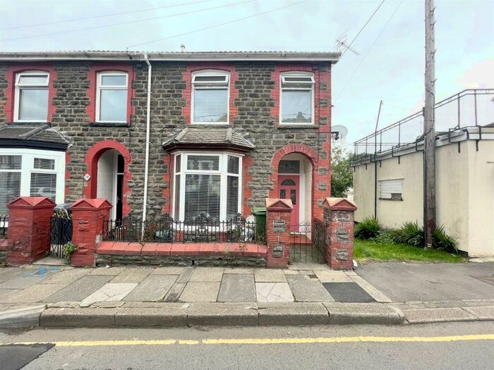 2 Bedroom End Of Terrace House To Rent In Aberdare Road, Abercynon, CF45
