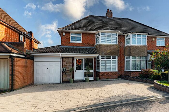 3 Bedroom Semi Detached House For Sale In Southfield Avenue, Castle Bromwich, B36