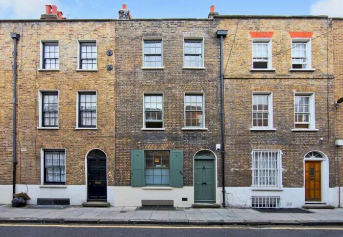 4 Bedroom Terraced House To Rent In Parfett Street, London, E1