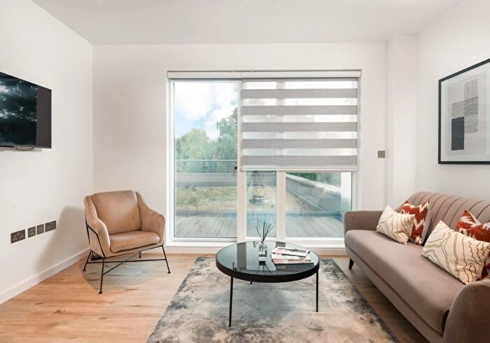 3 Bedroom Apartment To Rent In Eastdown Park, Lewisham, London, SE13