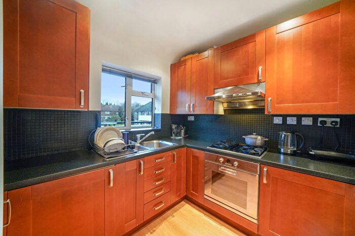 1 Bedroom Flat For Sale In Marnham Avenue, London, NW2