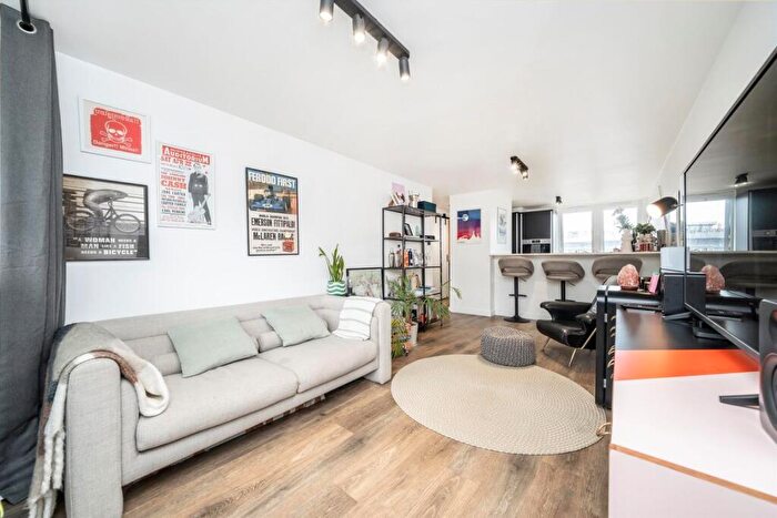 1 Bedroom Flat For Sale In Leather Lane, Clerkenwell, EC1N