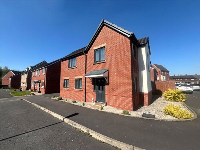 3 Bedroom Detached House For Sale In Fleetwith Close, Middleton, Manchester, M24
