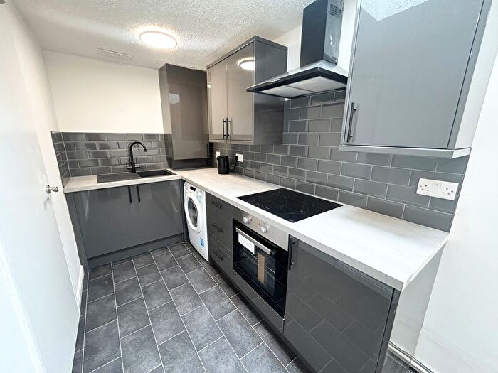 2 Bedroom Flat To Rent In Coldstream Avenue, Manchester, M9
