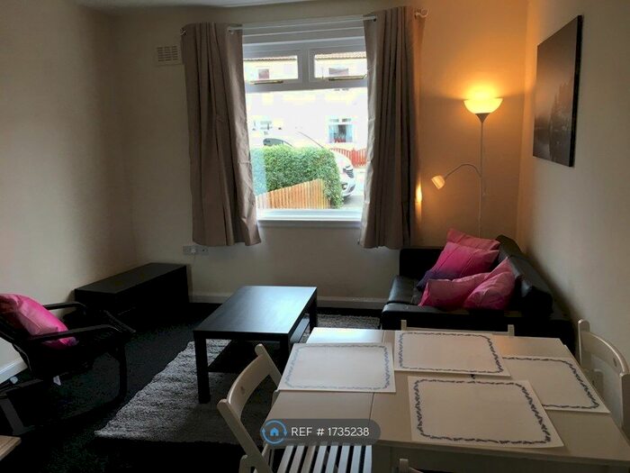 2 Bedroom Flat To Rent In Saughton Park, Edinburgh, EH12