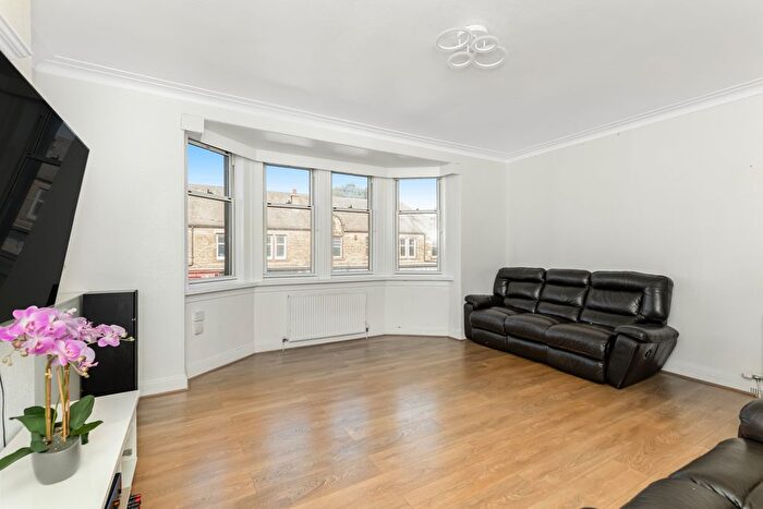 3 Bedroom Flat For Sale In /, St John's Road, Corstorphine, Edinburgh, EH12