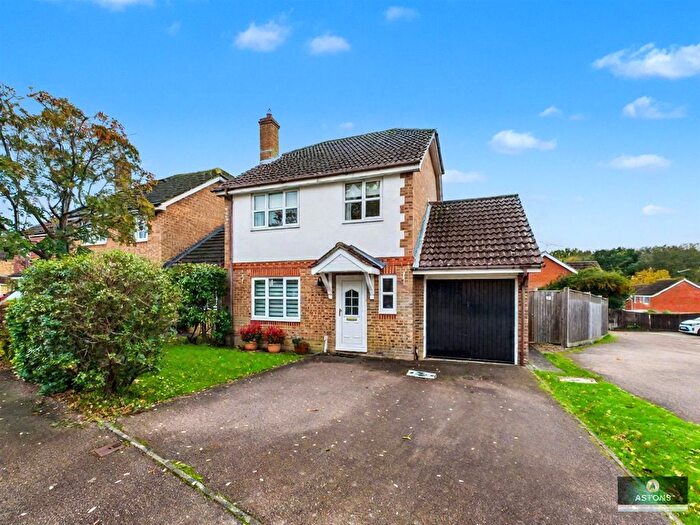 4 Bedroom Detached House For Sale In Barber Close, Maidenbower, RH10