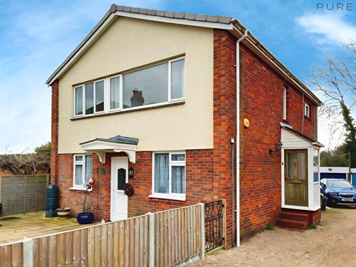 2 Bedroom Maisonette To Rent In Wheatsheaf Court, Hedge End, SO30