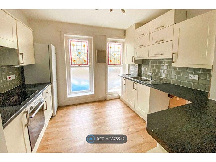 2 Bedroom Flat To Rent In Nelson Gardens, Plymouth, PL1