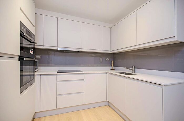2 Bedroom Flat To Rent In Grove Road, Colindale, London NW9