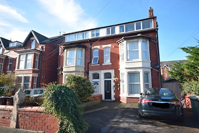 1 Bedroom Flat For Sale In Derbe Road, St. Annes, Lytham St. Annes, FY8