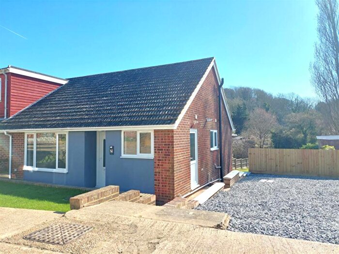 2 Bedroom Bungalow For Sale In Valebrook Close, Folkestone, CT20