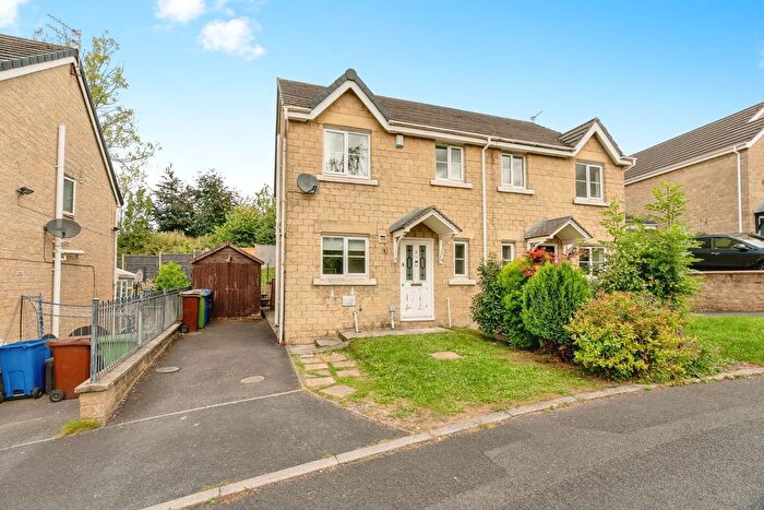 3 Bedroom Semi-Detached House For Sale In Sykefield, Brierfield, Nelson, Lancashire, BB9