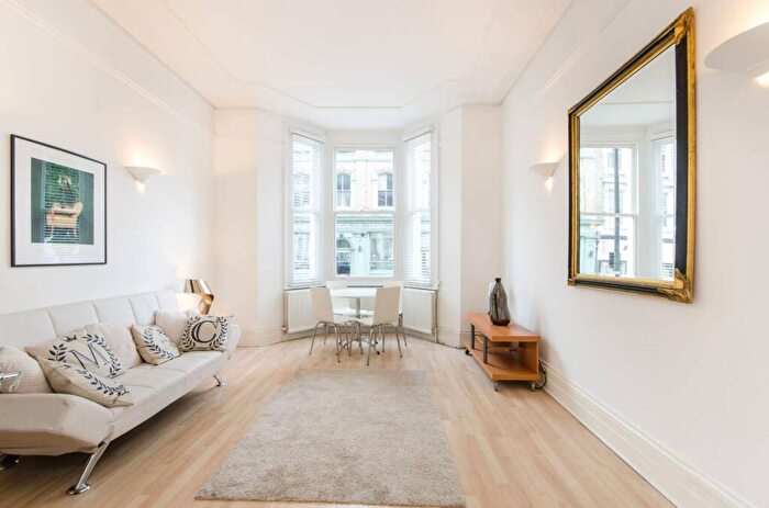 1 Bedroom Flat To Rent In Finborough Road, Chelsea, London, SW10