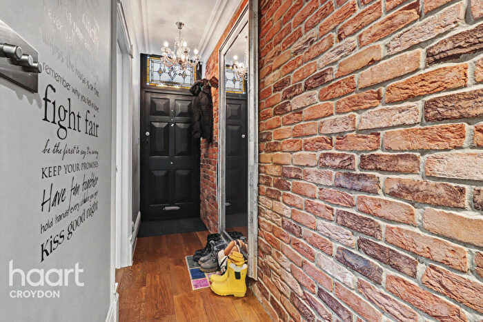 2 Bedroom Terraced House For Sale In Davidson Road, Croydon, CR0