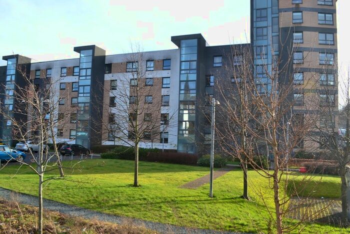 2 Bedroom Flat To Rent In Firpark Court, Dennistoun, Glasgow, G31