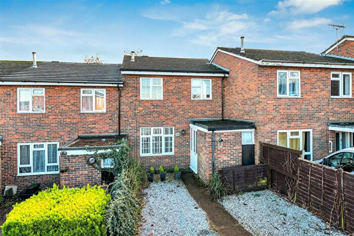 3 Bedroom Terraced House For Sale In Templefield Close, Addlestone, KT15