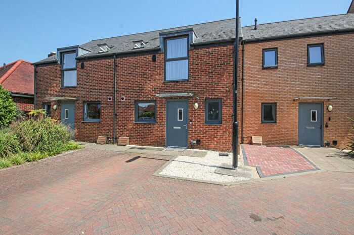 3 Bedroom Terraced House For Sale In Laxton Close, Sholing, SO19