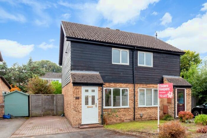 2 Bedroom Terraced House To Rent In Riley Close, Abingdon, OX14