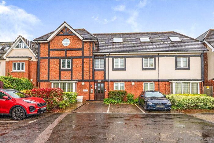 2 Bedroom Apartment For Sale In London Road, Headington, Oxford, OX3