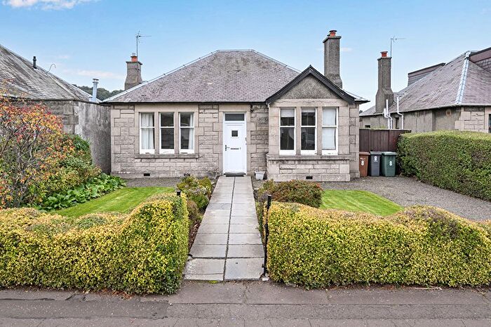 3 Bedroom Detached Bungalow For Sale In Carfrae Road, Edinburgh, EH4