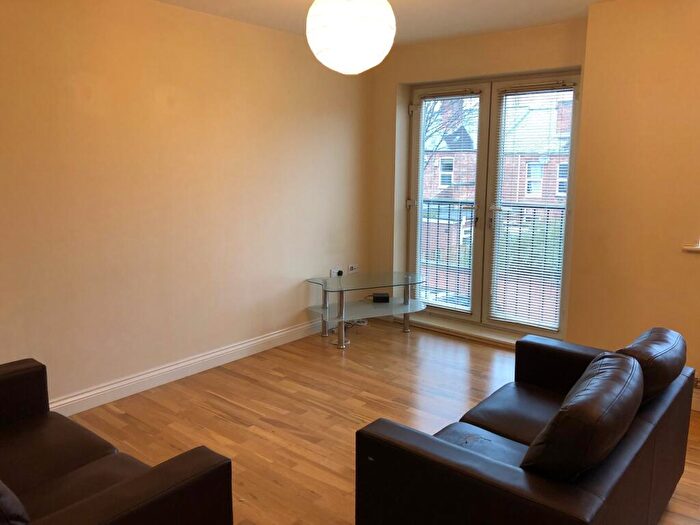 2 Bedroom Flat To Rent In Parliament Court, Derby, DE22