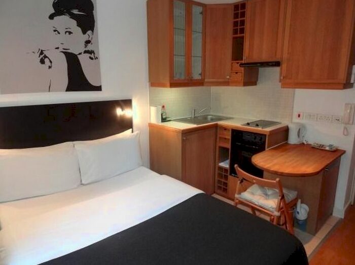 Studio To Rent In Cartwright Gardens, Bloomsbury, London, WC1H