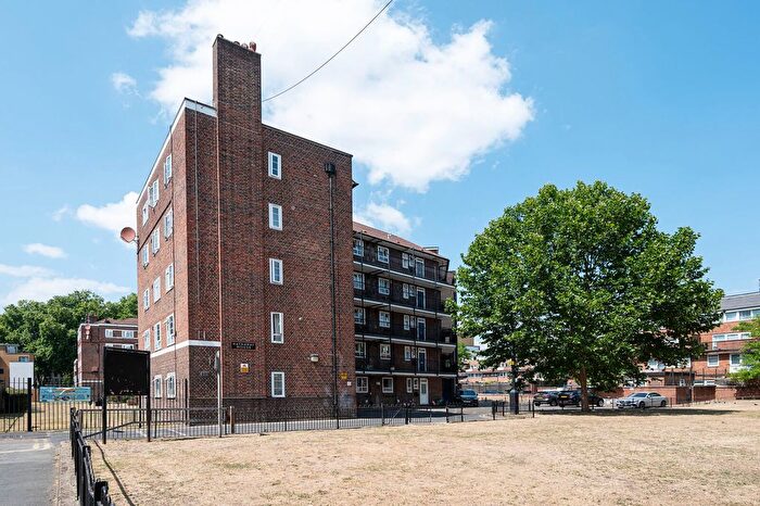 3 Bedroom Flat For Sale In Hathaway House, Myrtle Street, Hoxton, London, N1