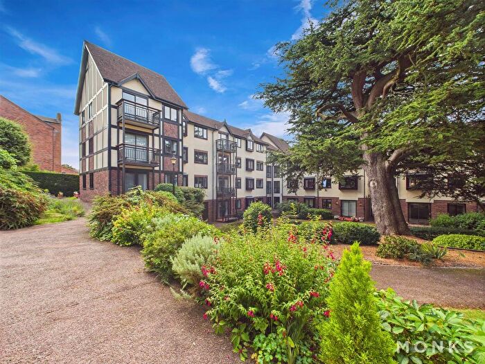 2 Bedroom Flat For Sale In Abbey Foregate, Shrewsbury, SY2