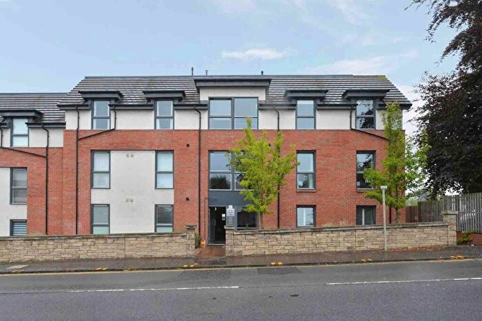 2 Bedroom Flat To Rent In Drum Brae South, Edinburgh, EH12