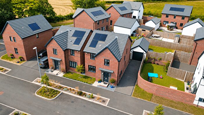 4 Bedroom Detached House For Sale In Fern Drive, Penllergaer, Swansea, West Glamorgan, SA4