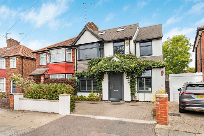 4 Bedroom Semi-Detached House For Sale In Oakwood Crescent, Greenford, UB6