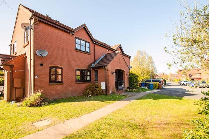 1 Bedroom Maisonette For Sale In Scholars Gate, Burntwood, WS7