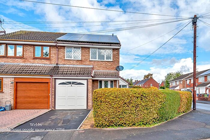 3 Bedroom Semi-Detached House For Sale In Southgate, Cannock, WS11