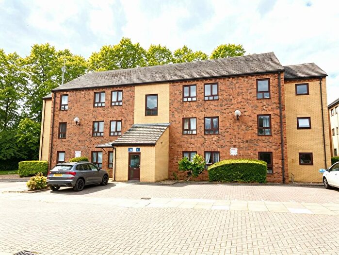 2 Bedroom Flat For Sale In Woodlands Village, Bronte Woodlands Village, WF1