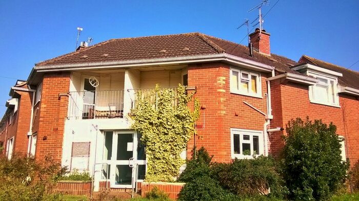 1 Bedroom Flat To Rent In Newport Road, Exeter, EX2