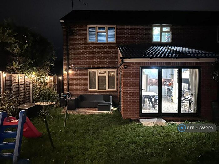 3 Bedroom Semi-Detached House To Rent In Opal Way, Wokingham, RG41