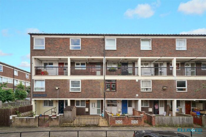 2 Bedroom Apartment To Rent In Dunnett House, Vernon Road, London, E3