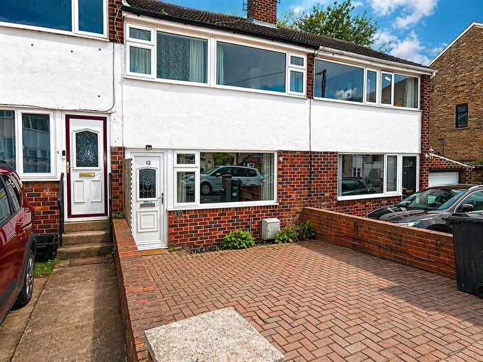 3 Bedroom Property To Rent In Victoria Avenue, Brighouse, HD6